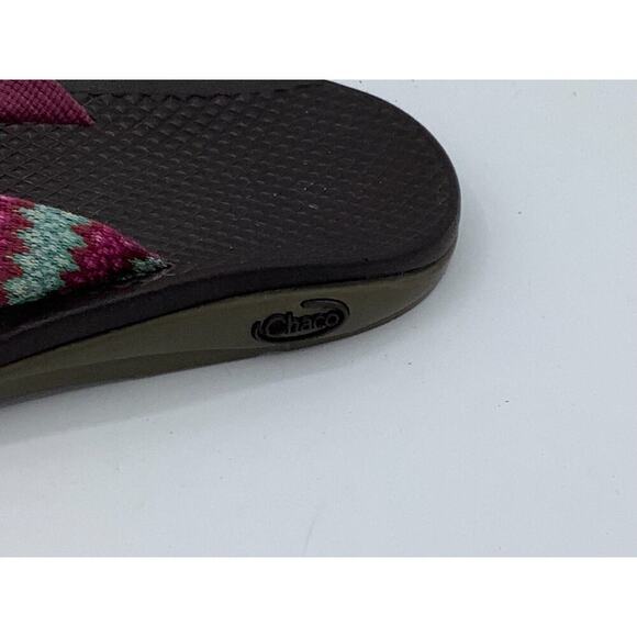 Chaco Womens Size 10 Sandals Flip Flops Purple Chevron Print GUC - Picture 6 of 8